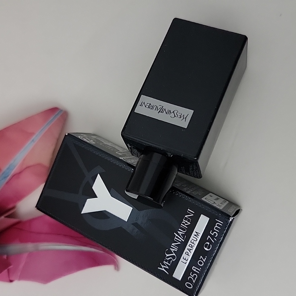 Y LE PARFUM 0.25 oz mini splash for MEN